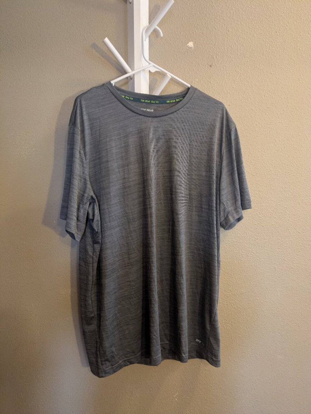 Tek Gear Dry Tek short sleeve tshirt